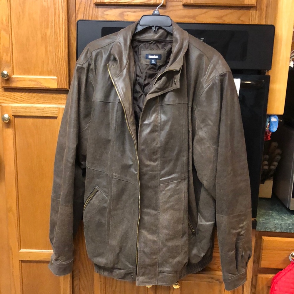 Genuine KingSize brushed leather brown mens zippered coat. 3X tall.